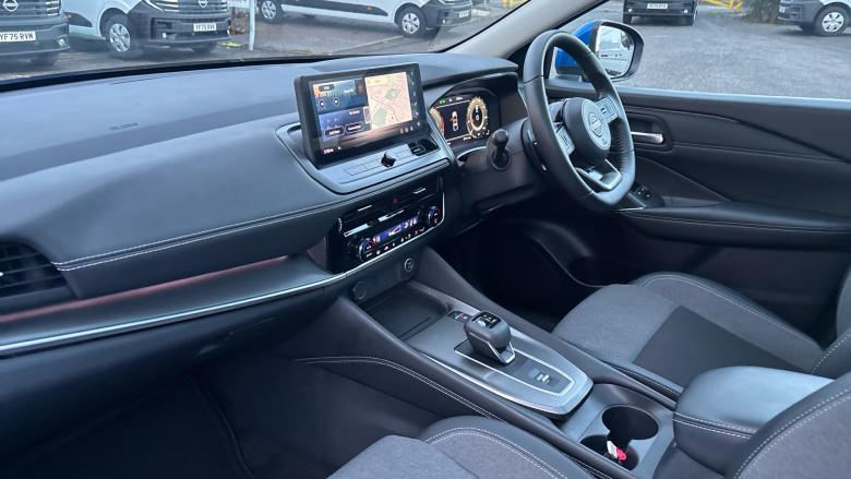 Nissan Qashqai 1.3 DiG-T MH 158 N-Connecta 5dr Xtronic Petrol Hatchback